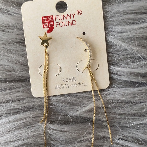 Funny Found star + moon dangle stud earrings NWT - Picture 2 of 4